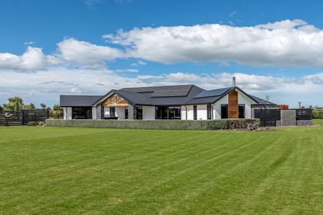 Photo of property in 29 Whitcombe Place, Darfield, 7571