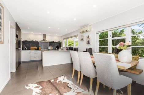 Photo of property in 17 Kiriwai Road, Paremata, Porirua, 5024