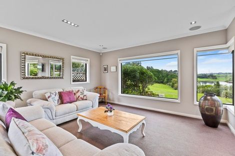 Photo of property in 4 Kororako Grove, Whalers Gate, New Plymouth, 4310