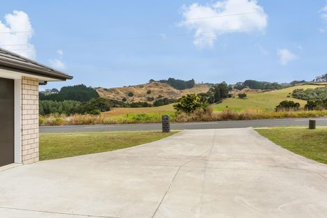 Photo of property in 172 Helenslee Road, Pokeno, 2472