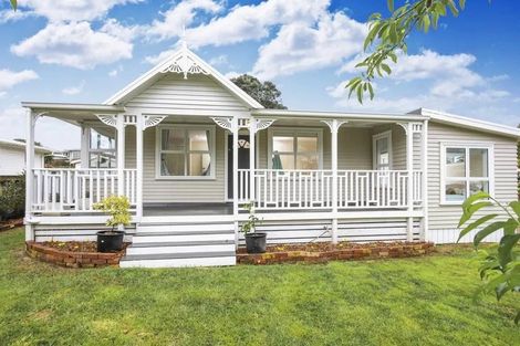 Photo of property in 42 Line Road, Glen Innes, Auckland, 1072