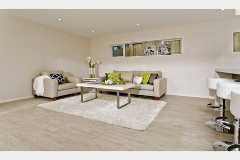 Photo of property in 8a Rosalind Road, Glenfield, Auckland, 0629