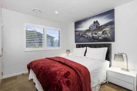 Photo of property in 112 Admirals Court Drive, Greenhithe, Auckland, 0632