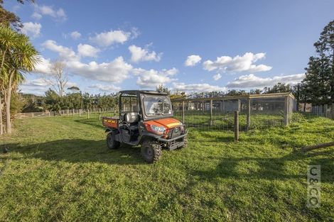 Photo of property in 902 Old North Road, Waimauku, 0882