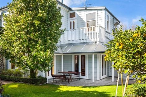 Photo of property in 29 Hobson Crescent, Thorndon, Wellington, 6011