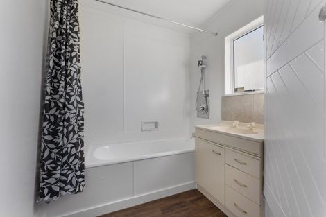 Photo of property in 24 Aotea Street, Castlecliff, Whanganui, 4501