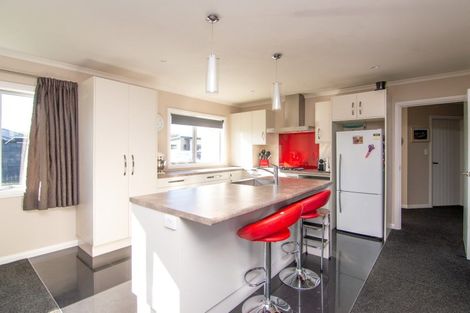 Photo of property in 18 Millbrook Place, Ashhurst, 4810