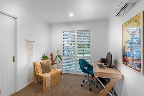 Photo of property in 16 Benjamin Place, Clevedon, Papakura, 2582