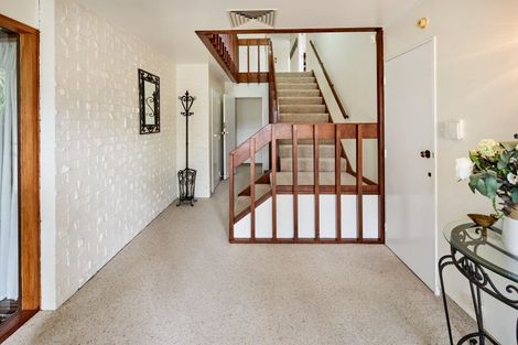 Photo of property in 5 Achilles Close, Tawa, Wellington, 5028