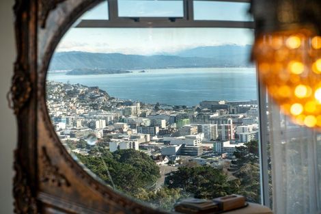 Photo of property in Harbour View Apartments, 147 Ohiro Road, Brooklyn, Wellington, 6021