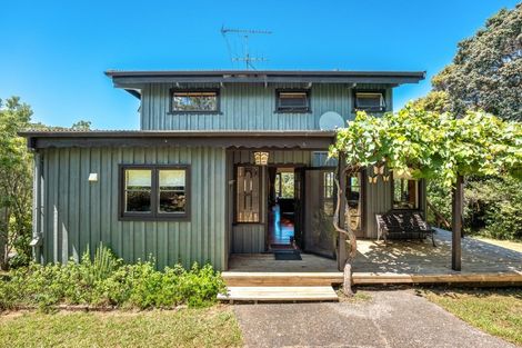 Photo of property in 3 Makora Avenue, Oneroa, Waiheke Island, 1081