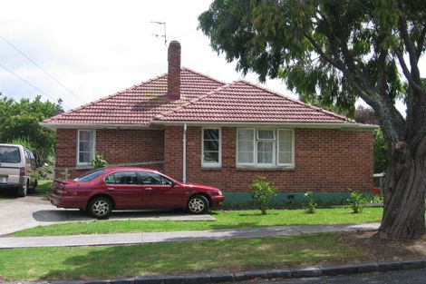 Photo of property in 21 Lambeth Road, Mount Eden, Auckland, 1041