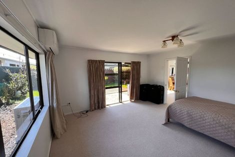 Photo of property in 26 Settlers Grove, Orewa, 0931