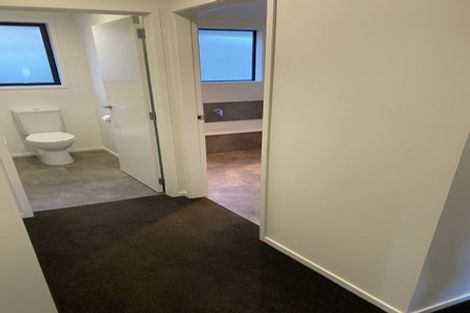Photo of property in 8 Albatross Lane, Welcome Bay, Tauranga, 3112