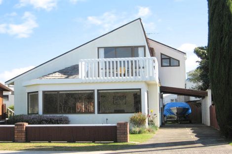 Photo of property in 23 Robinson Road, Whitianga, 3510