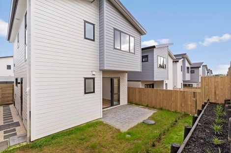 Photo of property in 23 Whiteywood Street, Westgate, 0814