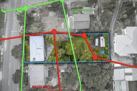Photo of property in 4 Sunnyside Road, Sunnyvale, Auckland, 0612