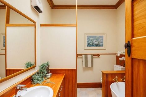 Photo of property in 7 Saint Johns Avenue, Palmerston North, 4414
