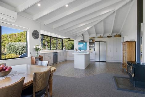 Photo of property in 139 Athenree Road, Athenree, Katikati, 3177