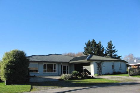 Photo of property in 7 Daley Place, Winton, 9720