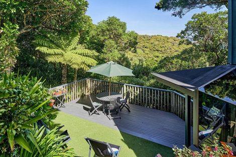 Photo of property in 80 Cluny Road, Plimmerton, Porirua, 5026