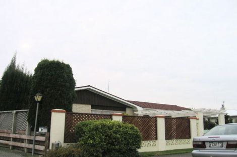 Photo of property in 17 Chester Street, Taradale, Napier, 4112