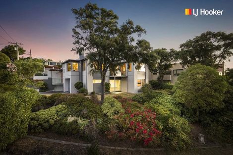 Photo of property in 17 Cornwall Street, Vauxhall, Dunedin, 9013