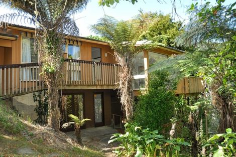 Photo of property in 44 Valley View Road, Glenfield, Auckland, 0629