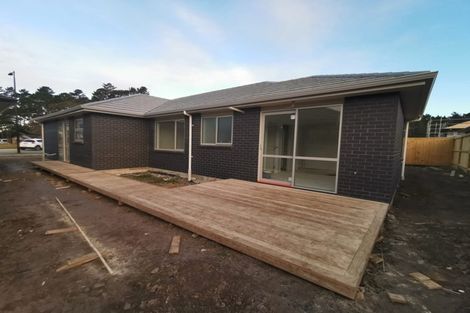 Photo of property in 9 Moemoea Avenue, Kumeu, 0810