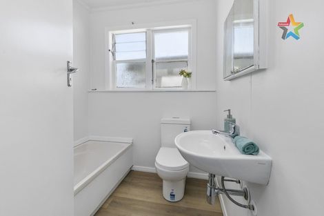 Photo of property in 46 Leighton Avenue, Waiwhetu, Lower Hutt, 5010