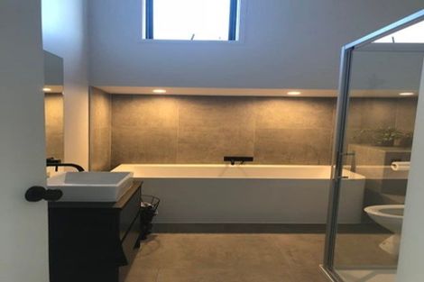 Photo of property in 10a Myrtle Street, Morningside, Auckland, 1022