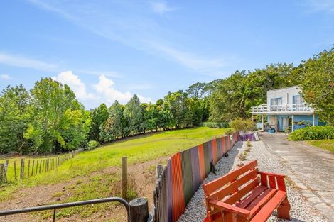 Photo of property in 65 Annett Road, Kumeu, 0891