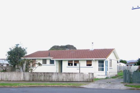 Photo of property in 9 Matai Place, Otaki, 5512