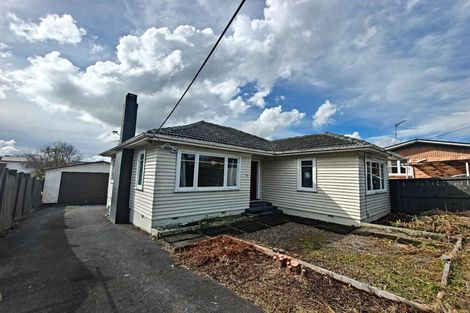 Photo of property in 1/57 Nikau Street, New Lynn, Auckland, 0600