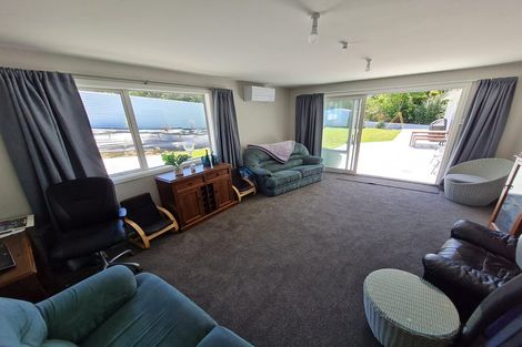 Photo of property in 16 Rees Street, Duntroon, Oamaru, 9494