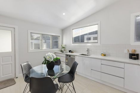 Photo of property in 5 Bay Street, Petone, Lower Hutt, 5012