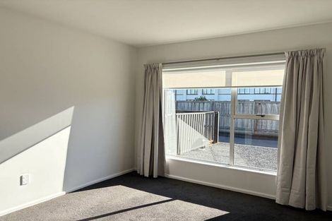 Photo of property in 2/73 Harewood Road, Papanui, Christchurch, 8053