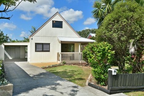 Photo of property in 1 Lucy Foster Lane, Red Beach, 0932