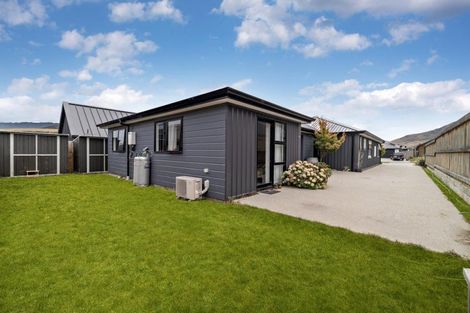 Photo of property in 83 Jack Hanley Drive, Jacks Point, Queenstown, 9371