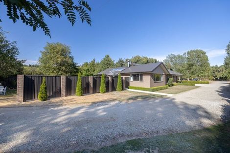 Photo of property in 11 Long Grass Place, Hawea Flat, Wanaka, 9382