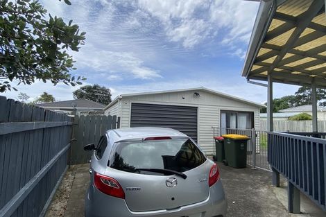 Photo of property in 33 Reelick Avenue, Pakuranga Heights, Auckland, 2010