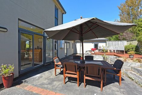 Photo of property in 72 Emerald Hill Drive, Birchville, Upper Hutt, 5018