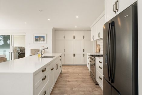 Photo of property in 53 Motiti Road, Papamoa Beach, Papamoa, 3118