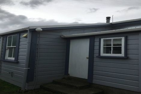 Photo of property in 4 Hayward Street, Featherston, 5710