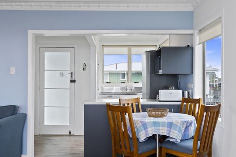 Photo of property in 57a Oceanbeach Road, Mount Maunganui, 3116