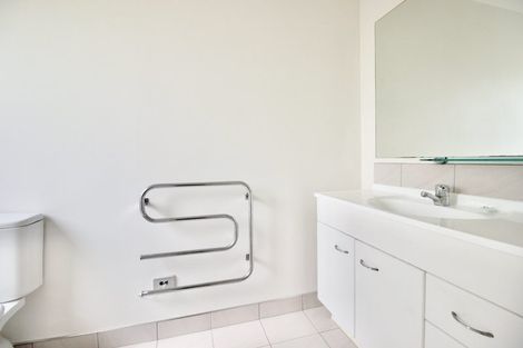 Photo of property in 88 Lantana Road, Green Bay, Auckland, 0604