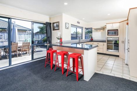 Photo of property in 27 Mangakoea Place, St Andrews, Hamilton, 3200