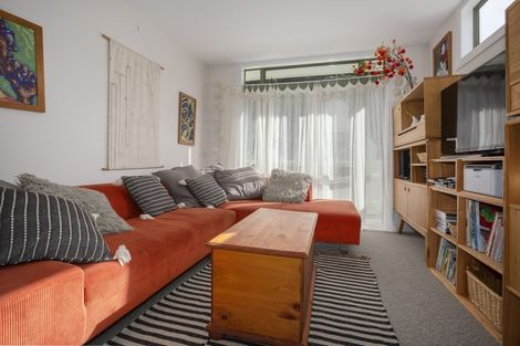 Photo of property in 2/168 Tinakori Road, Thorndon, Wellington, 6011