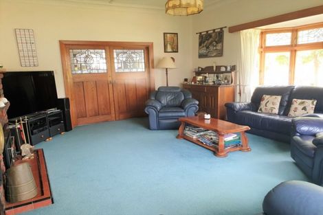 Photo of property in 2 Edward Street, Dannevirke, 4930