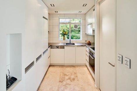 Photo of property in Wharenui Apartments, 274 Oriental Parade, Oriental Bay, Wellington, 6011